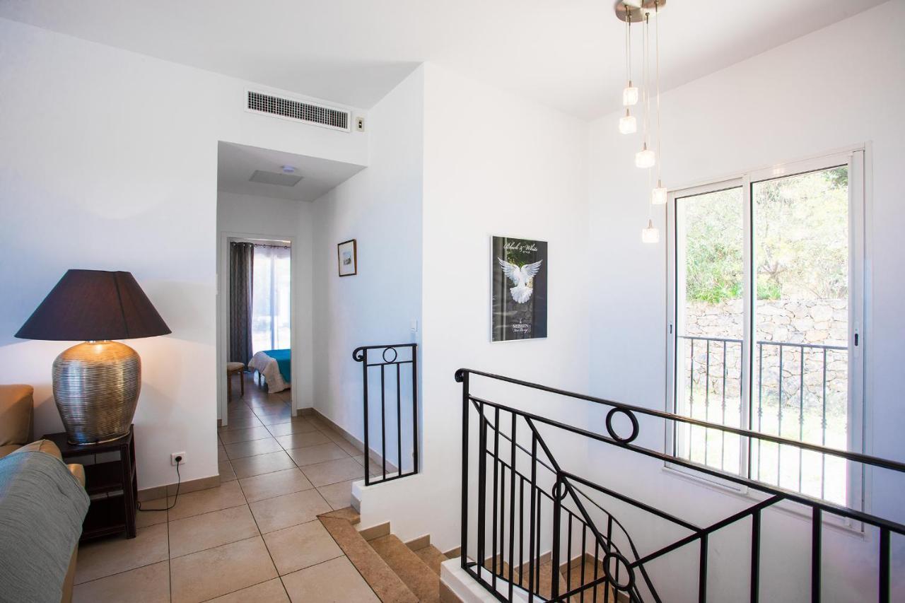 Vinaigrier Hills Vi3086 By Riviera Holiday Homes Niza Exterior foto