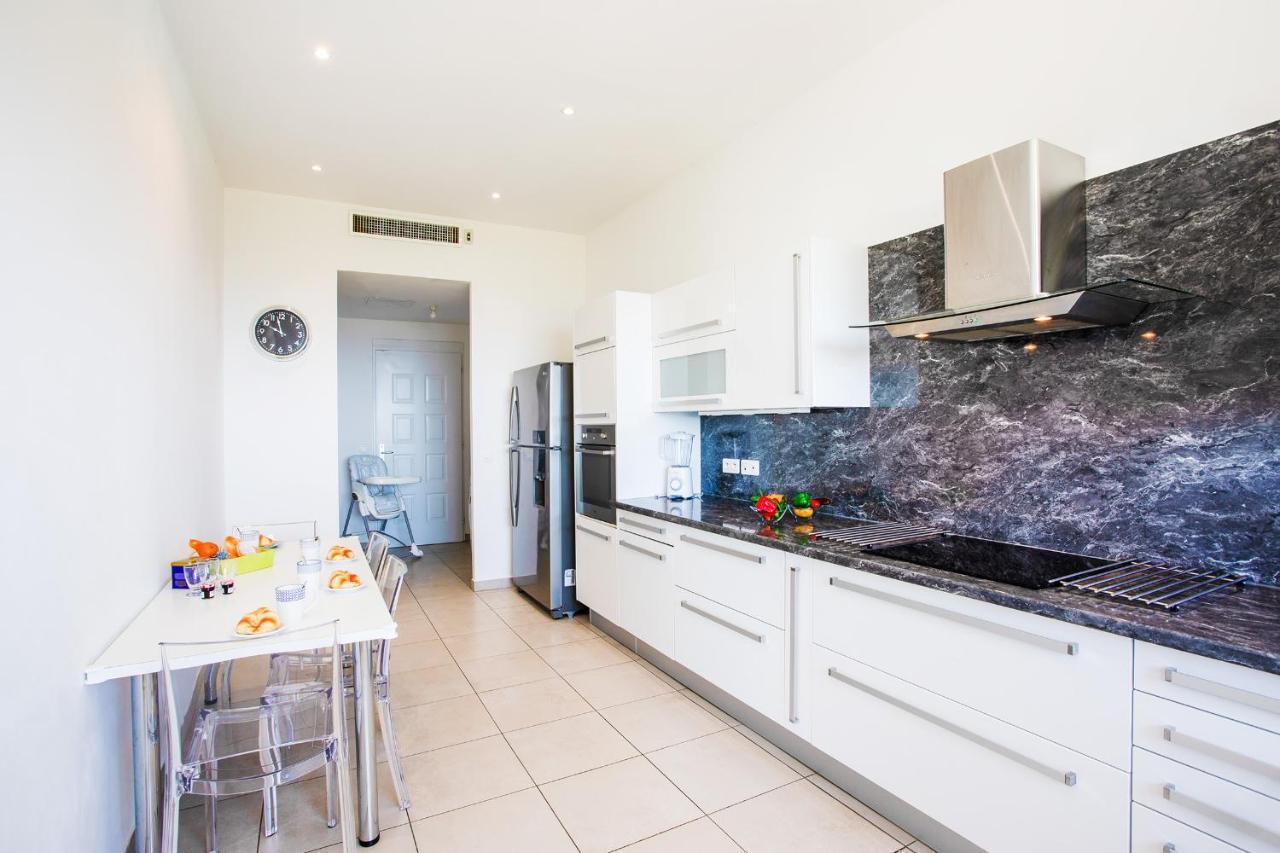 Vinaigrier Hills Vi3086 By Riviera Holiday Homes Niza Exterior foto