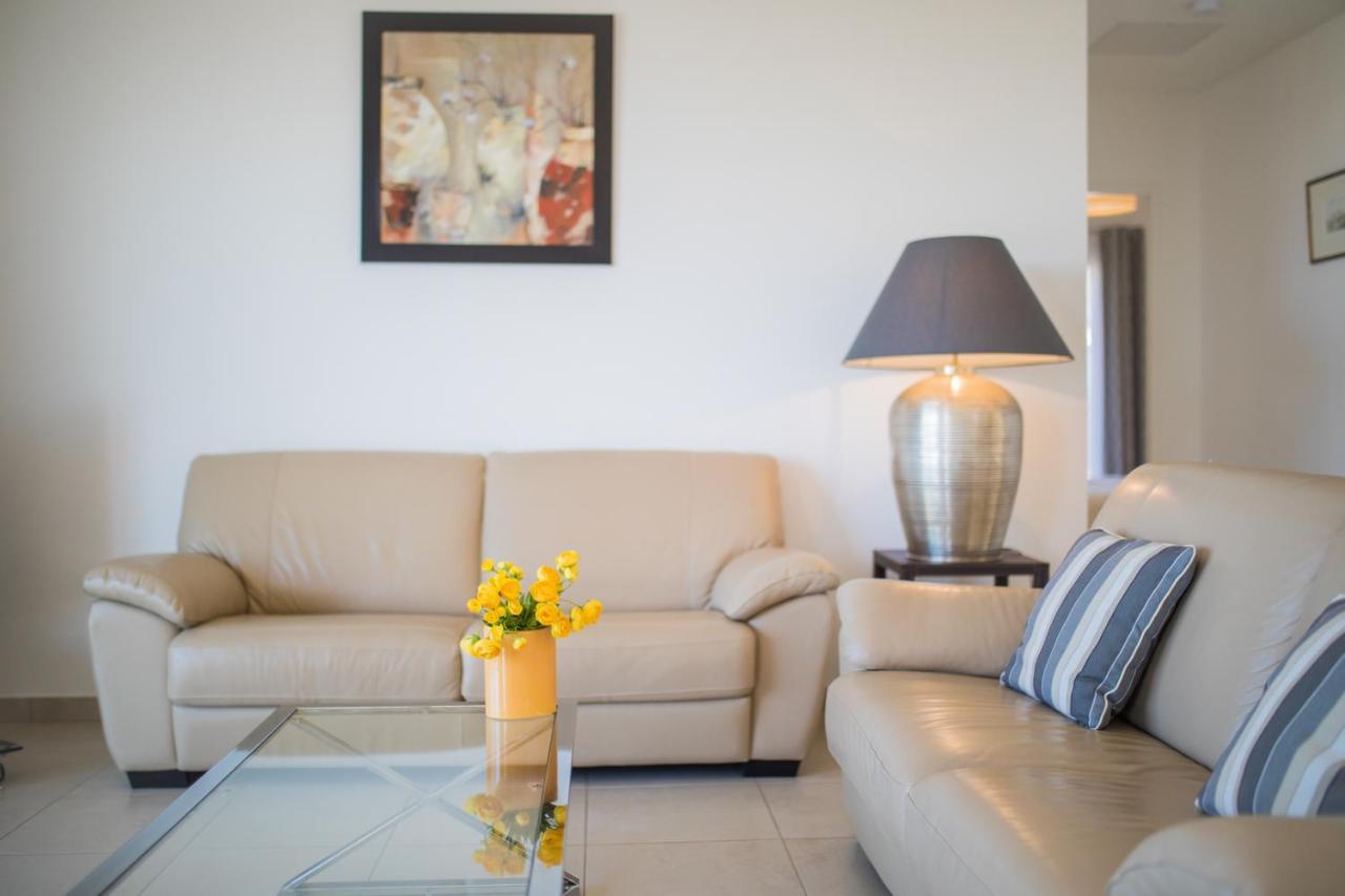 Vinaigrier Hills Vi3086 By Riviera Holiday Homes Niza Exterior foto