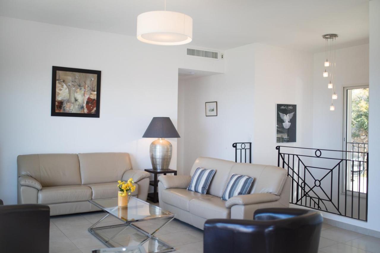 Vinaigrier Hills Vi3086 By Riviera Holiday Homes Niza Exterior foto